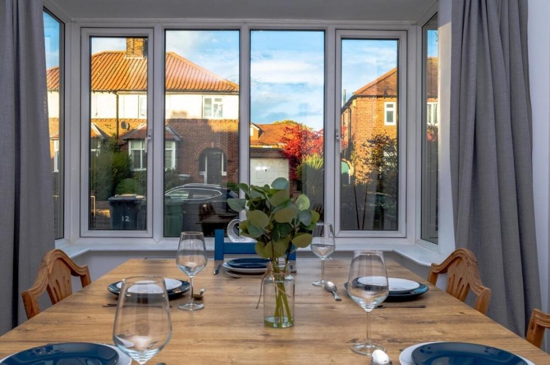 Charming York House- Walking Distance To Town Centre Βίλα Εξωτερικό φωτογραφία